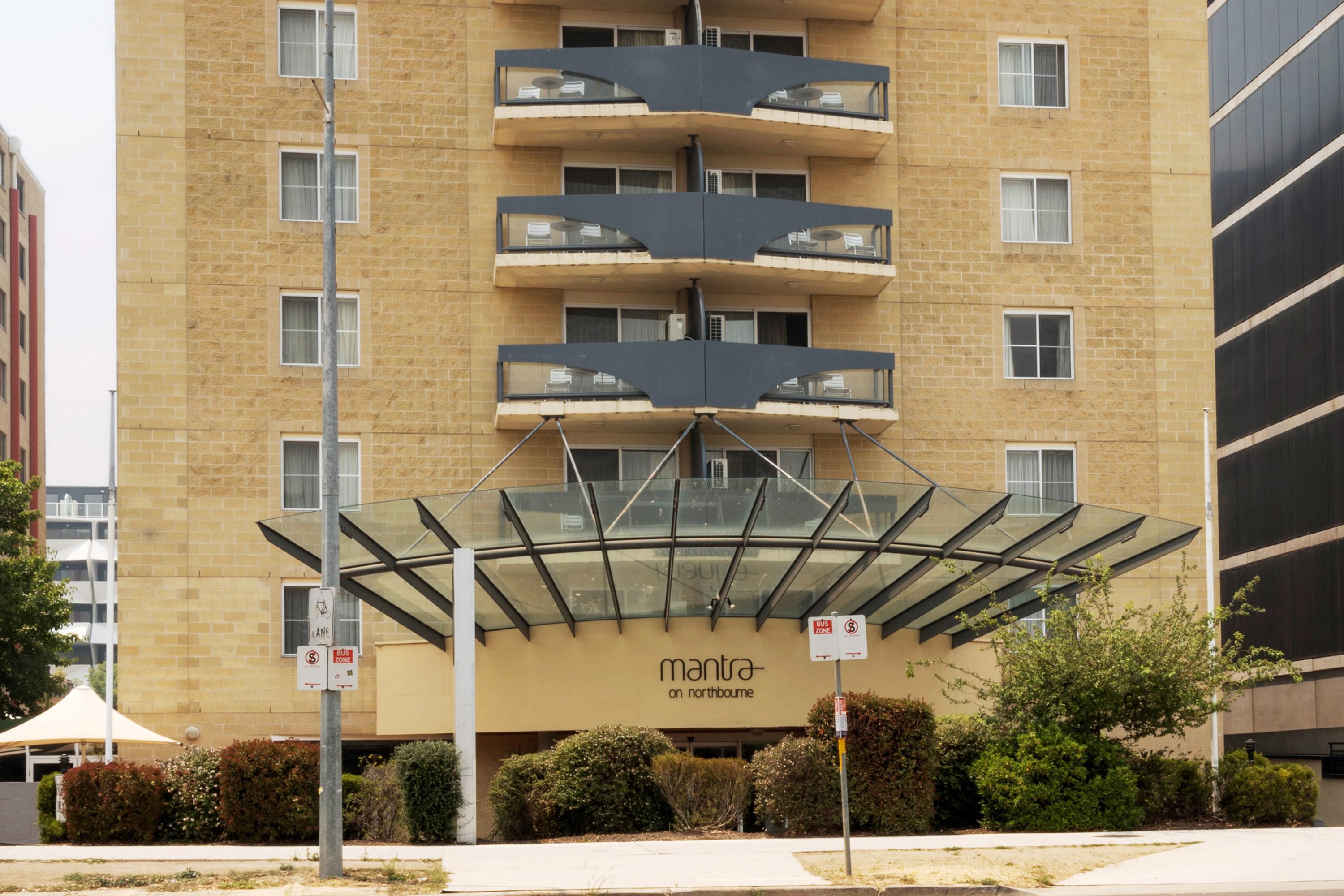 Mantra On Northbourne Aparthotel Canberra Exterior foto